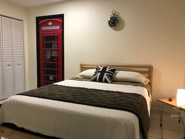 Modern Studio Apt.  Miami International Airport