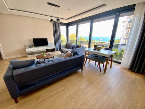 Vera Suites(403), Fully Furnished and 50m to Sea