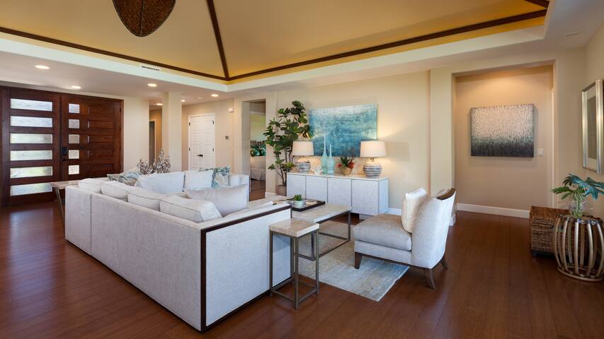 PiH Blue Lagoon Villa ~ Resort Pass, Pool & Spa gallery image 3