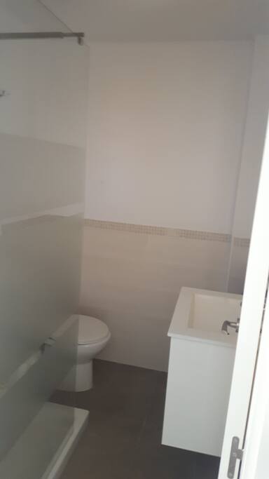 baño con ducha