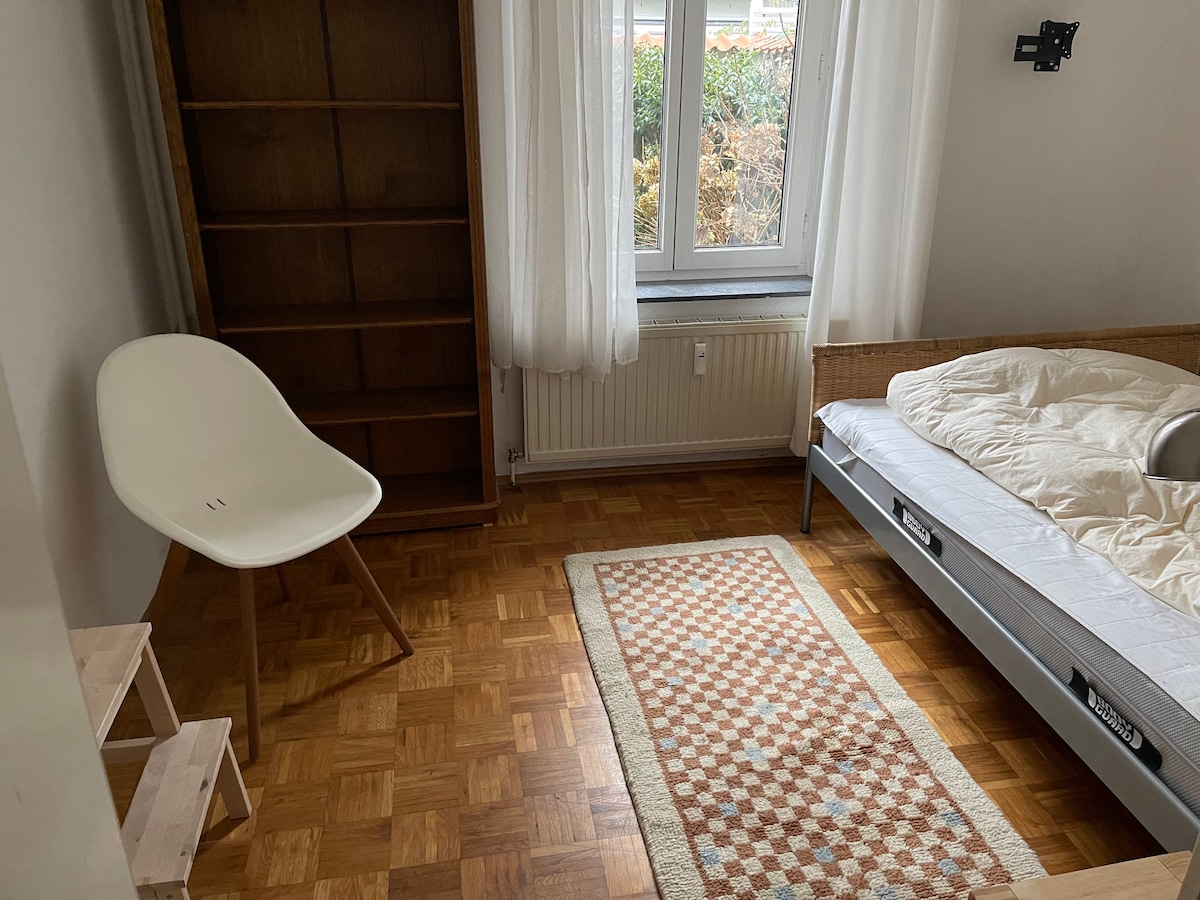 Top performing Airbnb: Apartment with garden in the center of Bremerhaven in Bremerhaven