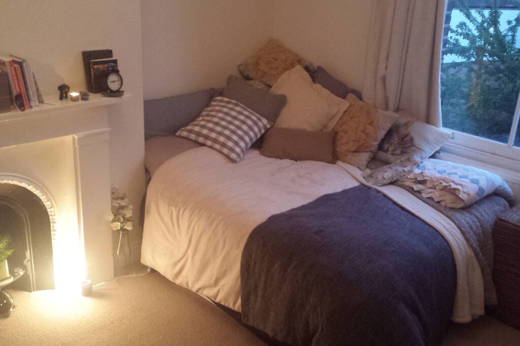 bedroom again!