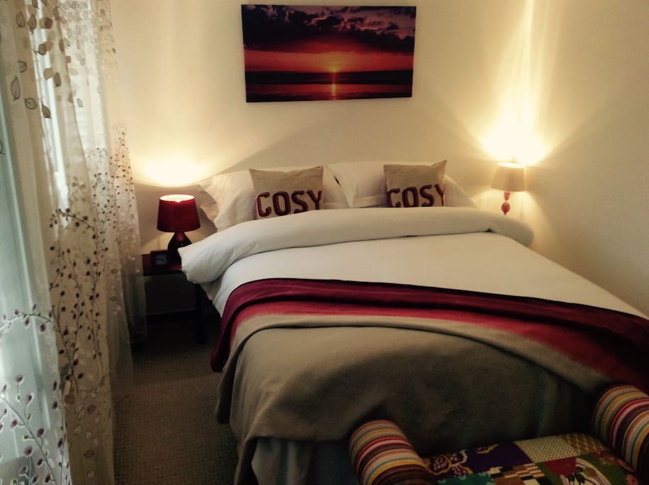 Double bed with fine Egyptian cotton linen
The bed where you will be sleeping
