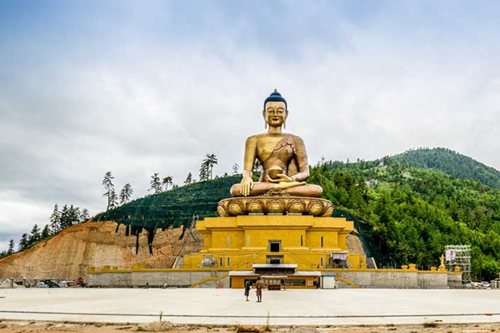 Buddha Point In Thimphu for side seeing