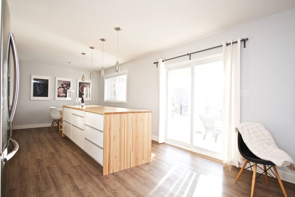 Enjoy the panoramic views right from the kitchen.