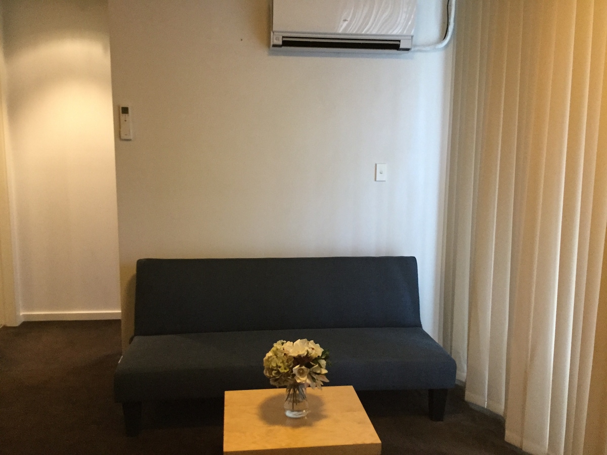 Popular Airbnb listing: Super convenient entire apartment near Sydney CBD! in Ultimo