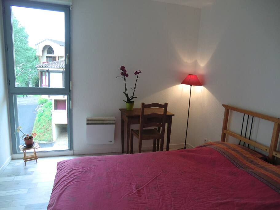 Une chambre lumineuse