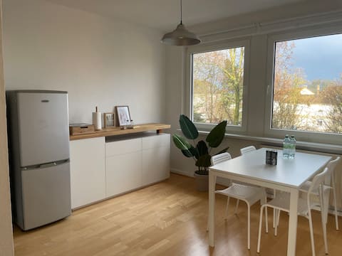 Leistungsstarkes Airbnb: Fair close, quiet and central! MA3R in Frohnhausen