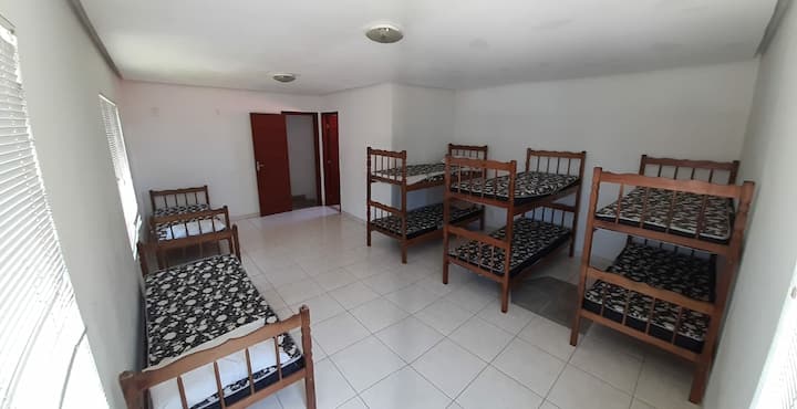 Dhoma e gjumit 4..... kati i dytë