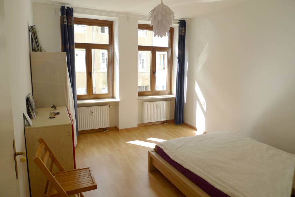 Bedroom - view 2