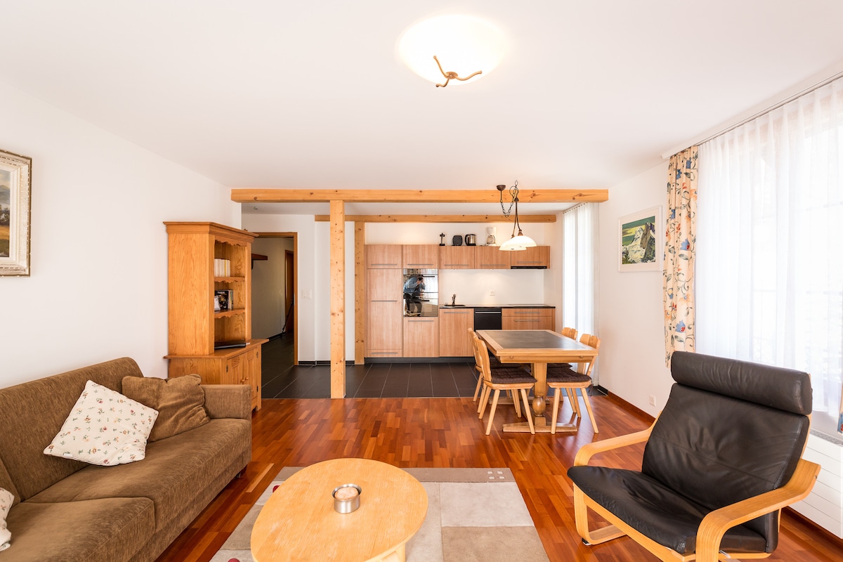 Successful Airbnb property: Alpenrose - Village Centre for 2 in Lauterbrunnen