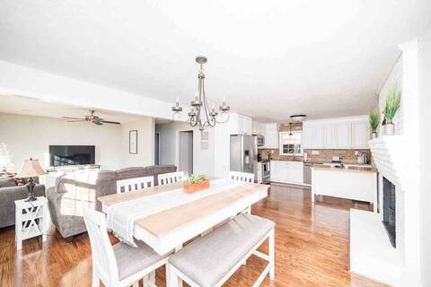 Luxury 5-bedroom house; hot tub and many amenities