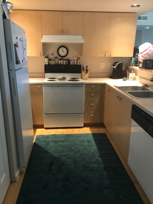 Stocked kitchen. Guest will have space in fridge & a pantry for their food.