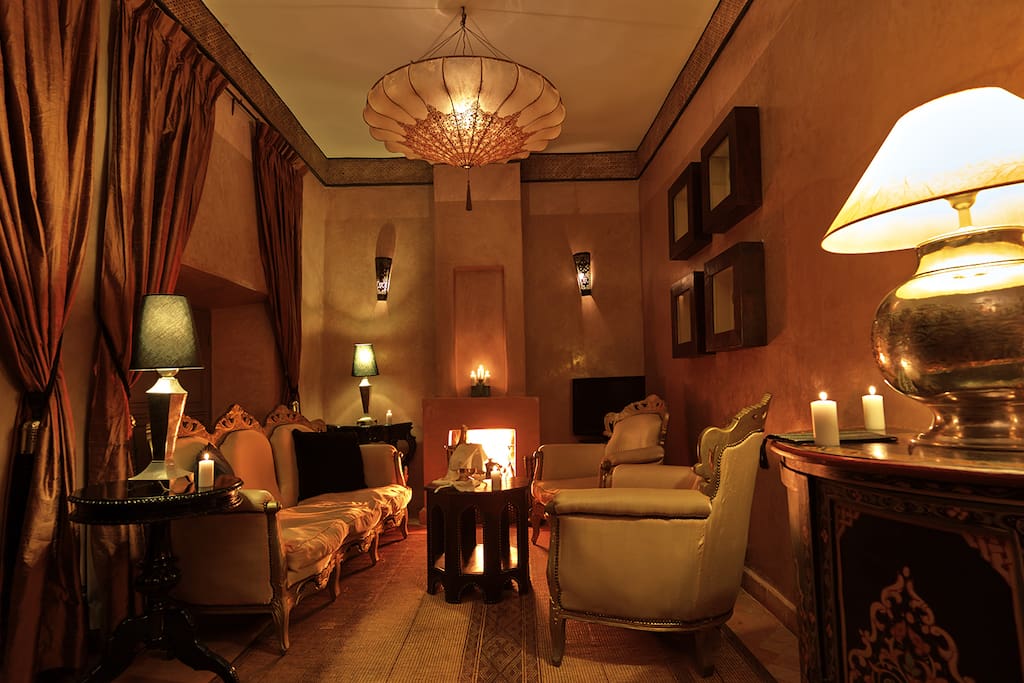 Private Lounge Area