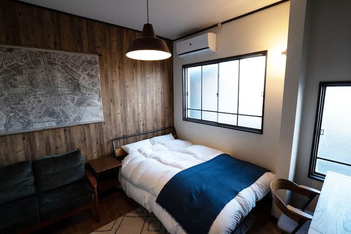 インダストリアルデザインにてリノベーションした室内