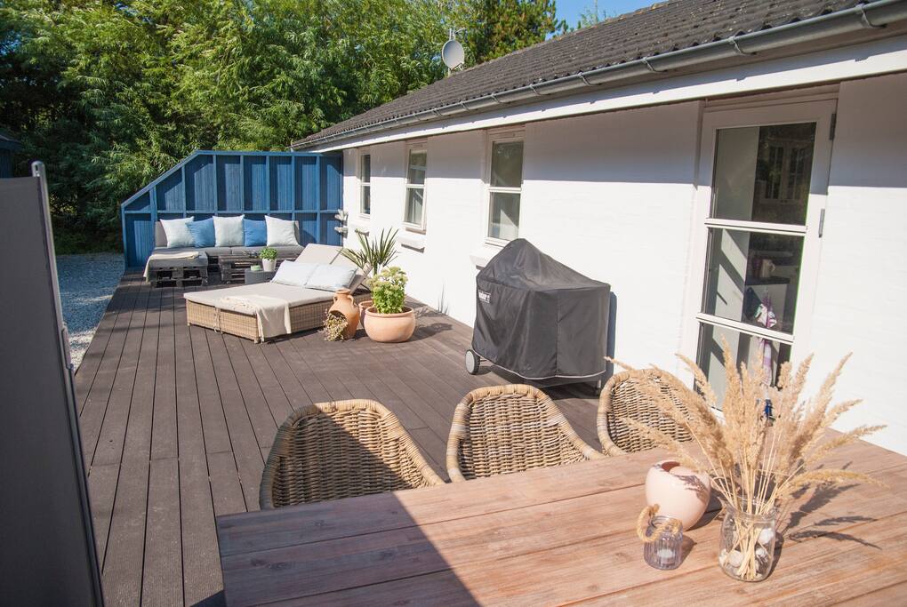 Vestvendt terrasse
