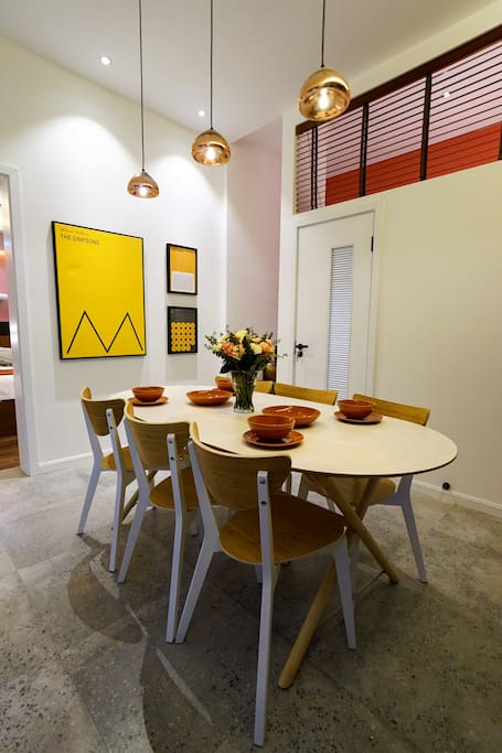 Lovely dinning room
舒适温馨的餐厅