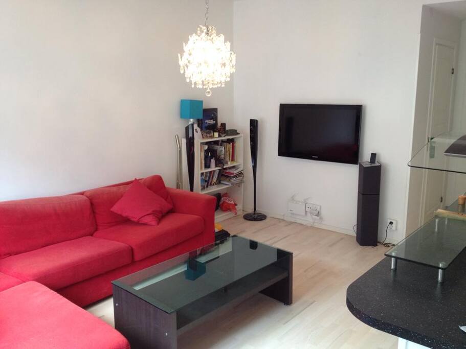 Bright appartment with TV and hif-sound system