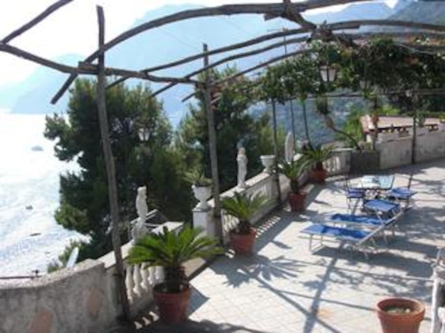 Terrazza panoramica attrezzata