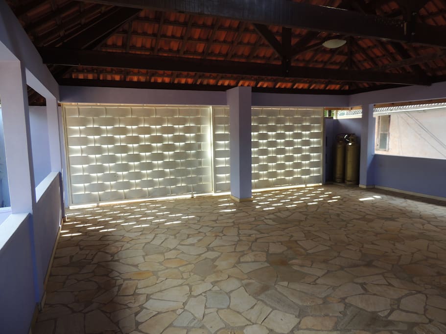 garagem (1 carro p apartamento)
