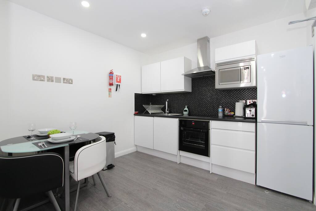 Dining/Kitchen Area