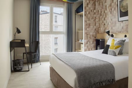 Nice Room Breakfast Offered Boutique Hotels For Rent In Issy Les Moulineaux Ile De France Region France