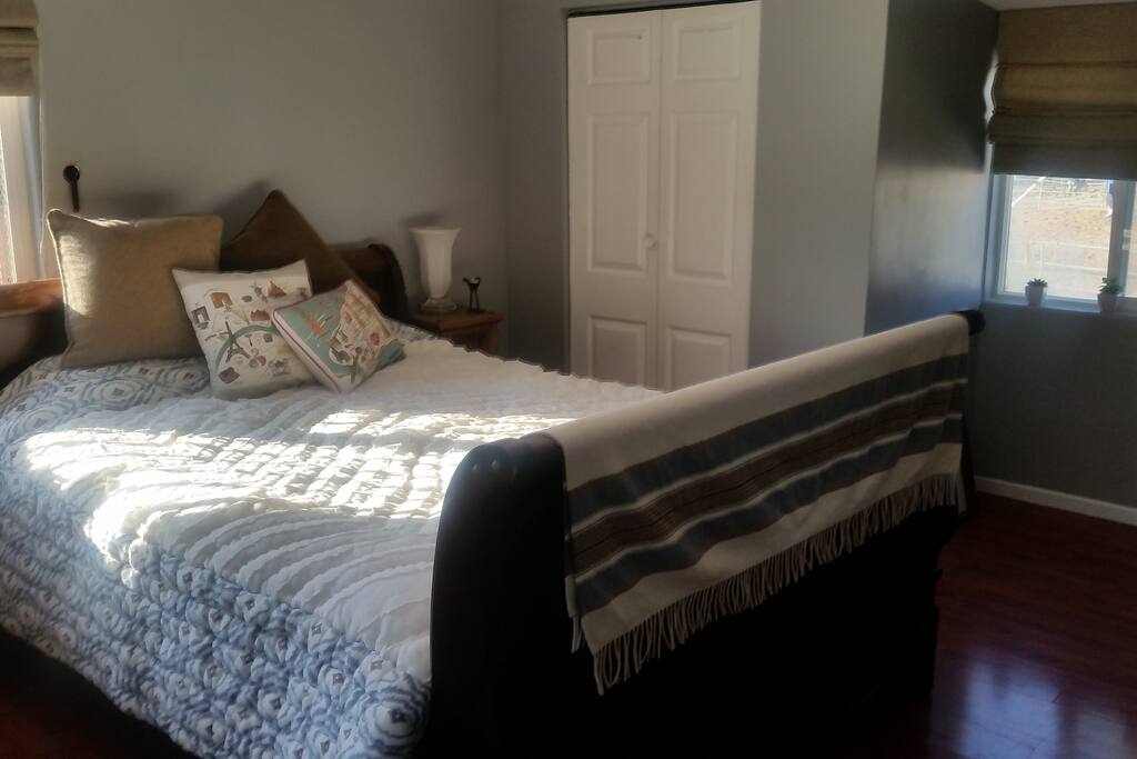 Queen Bed