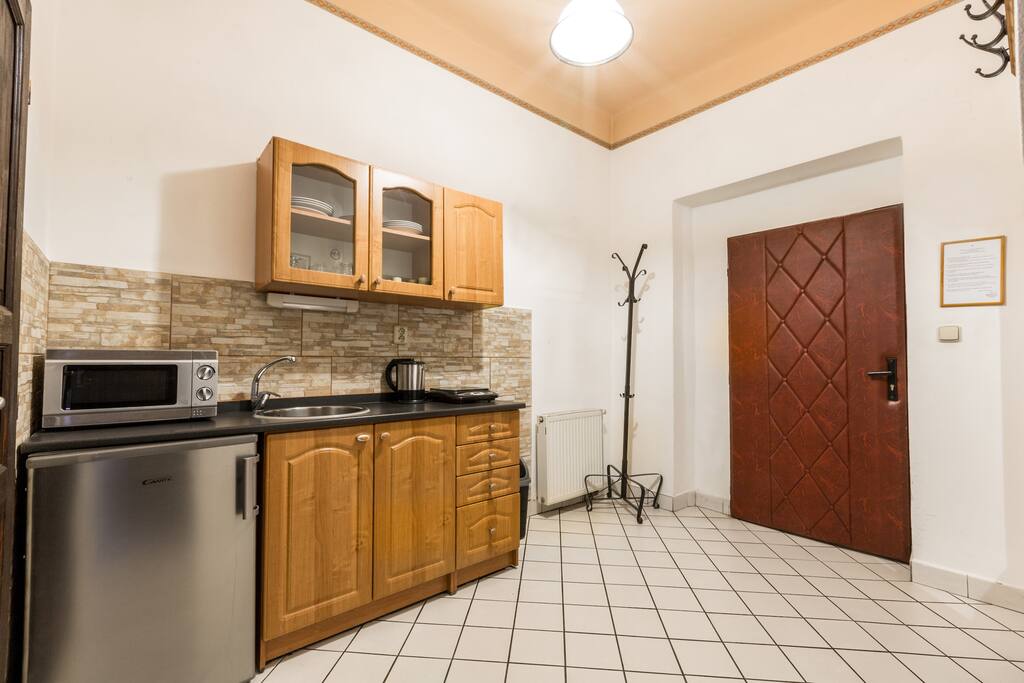 The room has a SHARED kitchen facility