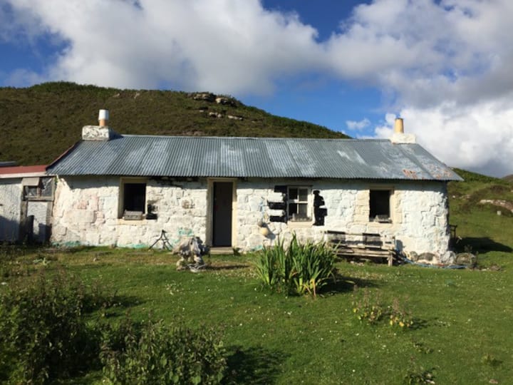 Isle of Gometra Jane Ann's Bothy Baileclaidh