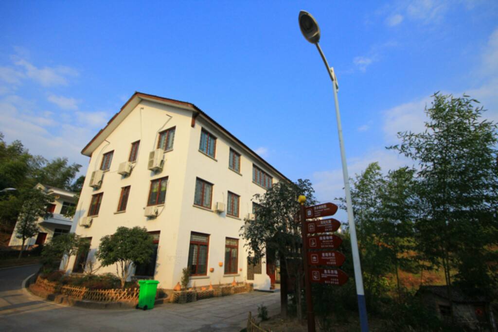 采风楼外观