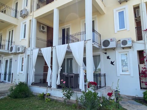 2+1 garden duplex in a complex with a Salty System Pool