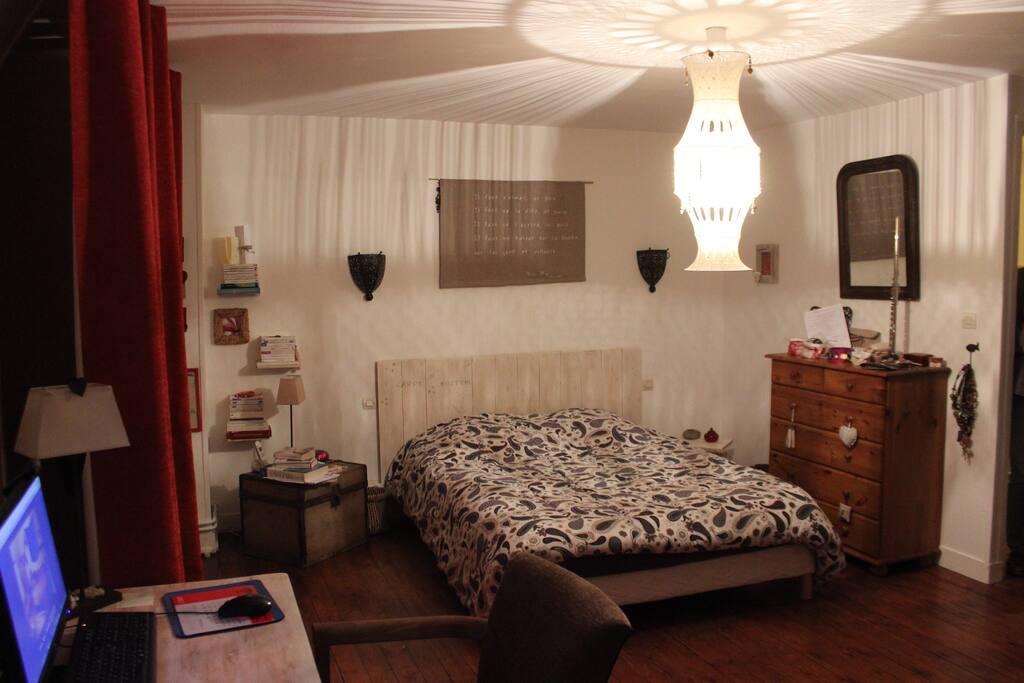 Si chambre seule : 35 euros la nuit.