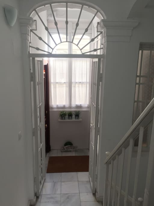 Entrada desde la escalera