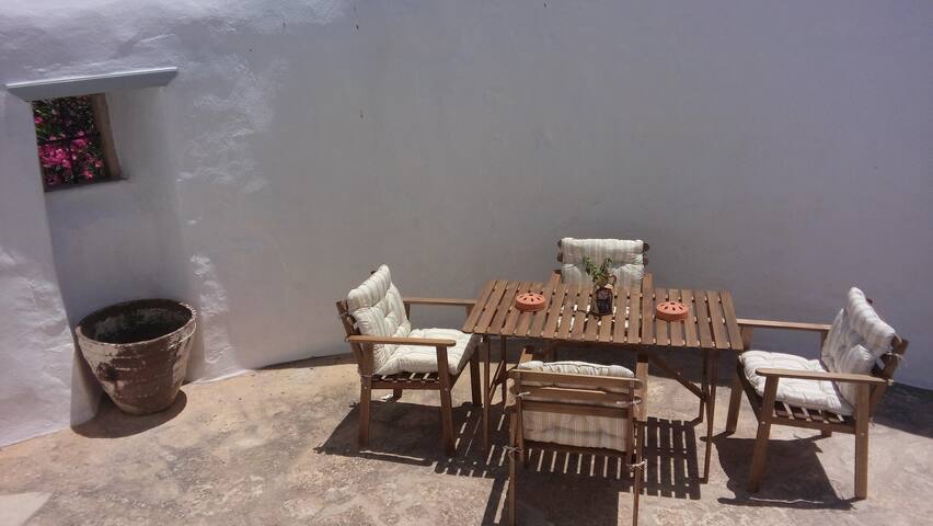 Penelope Mansion Chora gallery image 2