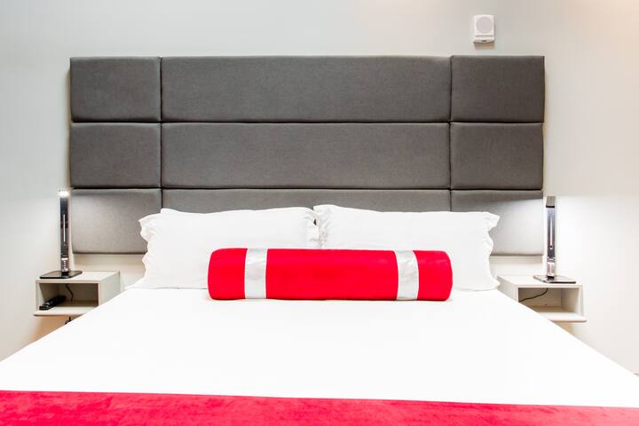 Private Balconies w/ Pool, Hot Tub Near French Qtr gallery image 4