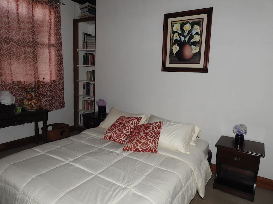 Full Size Bed perfect for coupes or traveling solo
