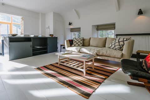 Ropewalk Cottage - Boutique retreat in Bruton