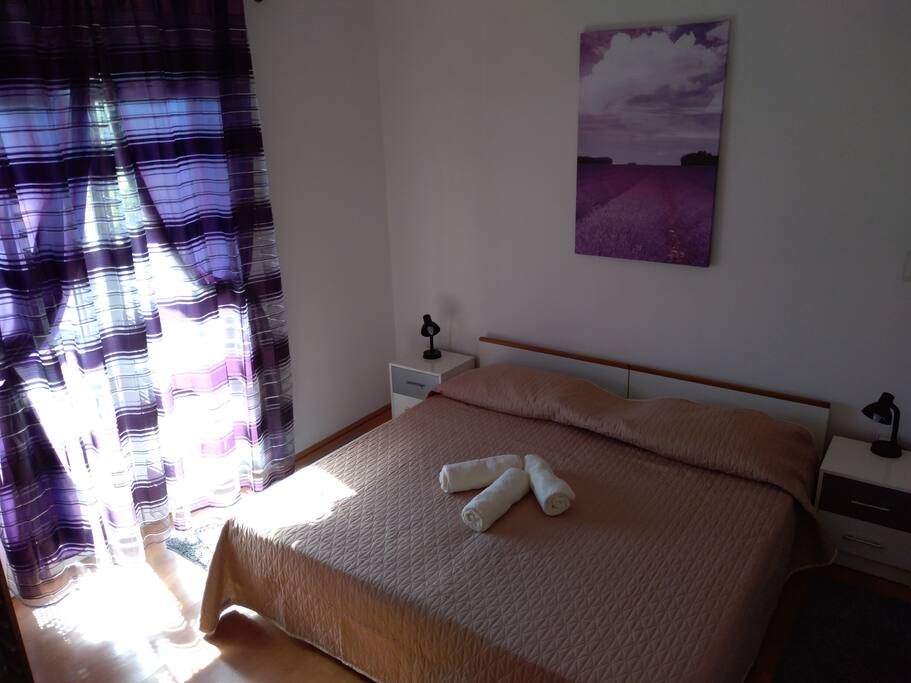 Bedroom_1