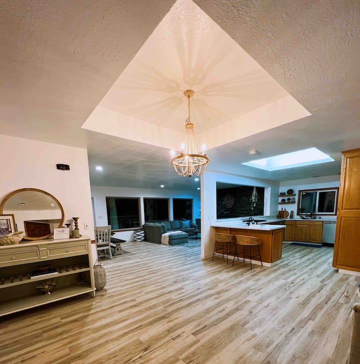 Crows Nest Beach House Gateway - Bremerton, WA