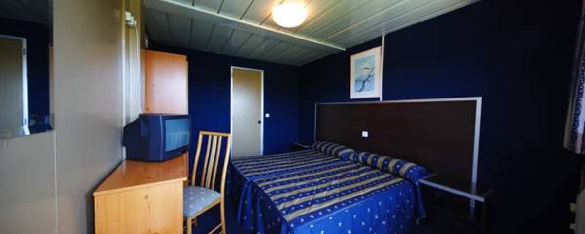 Habitación con baño privado