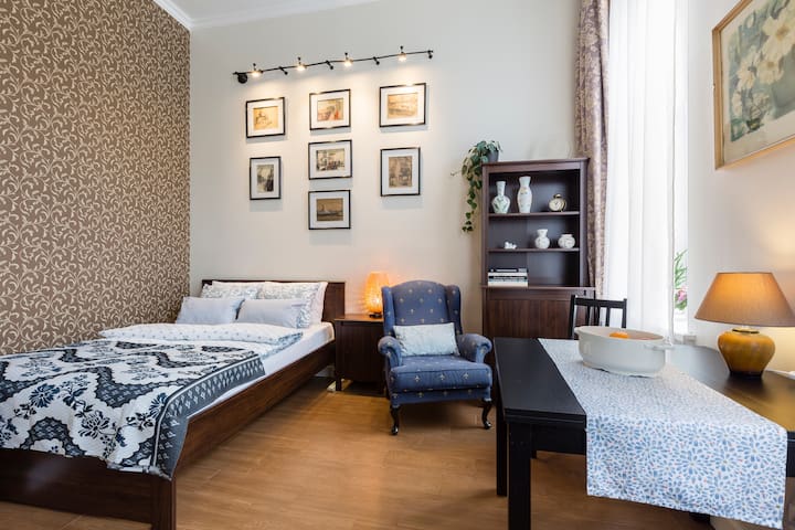 Apartment in the heart of St-Petersburg