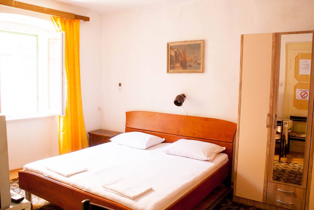 3 Bed Room