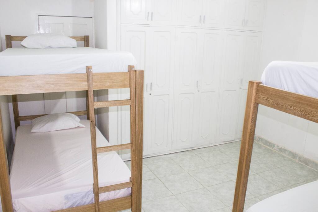 habitaciones/ bedrooms