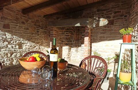 Old Istrian house,
free parking