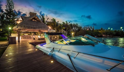 Successful Airbnb property: Villa Patron - Luxury Cancun Waterfront 5 Bedroom in Zona Hotelera