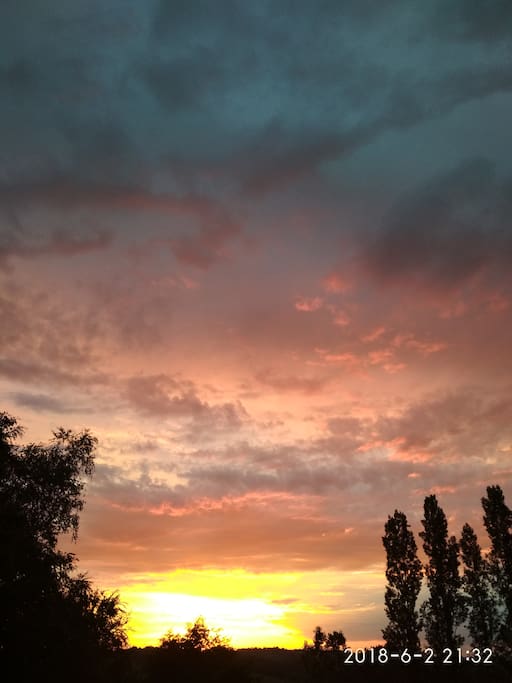 un coucher de soleil