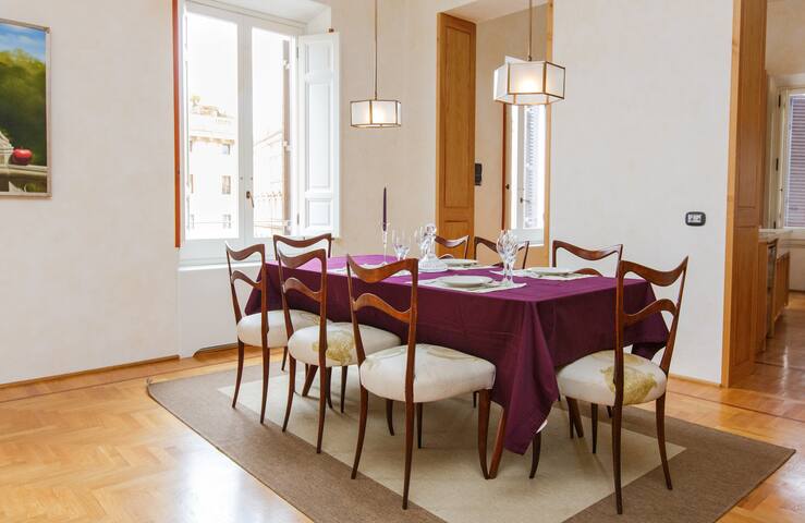 Piazza Navona: Beautiful 4BR 4 Baths, A/C, Wi-Fi gallery image 5