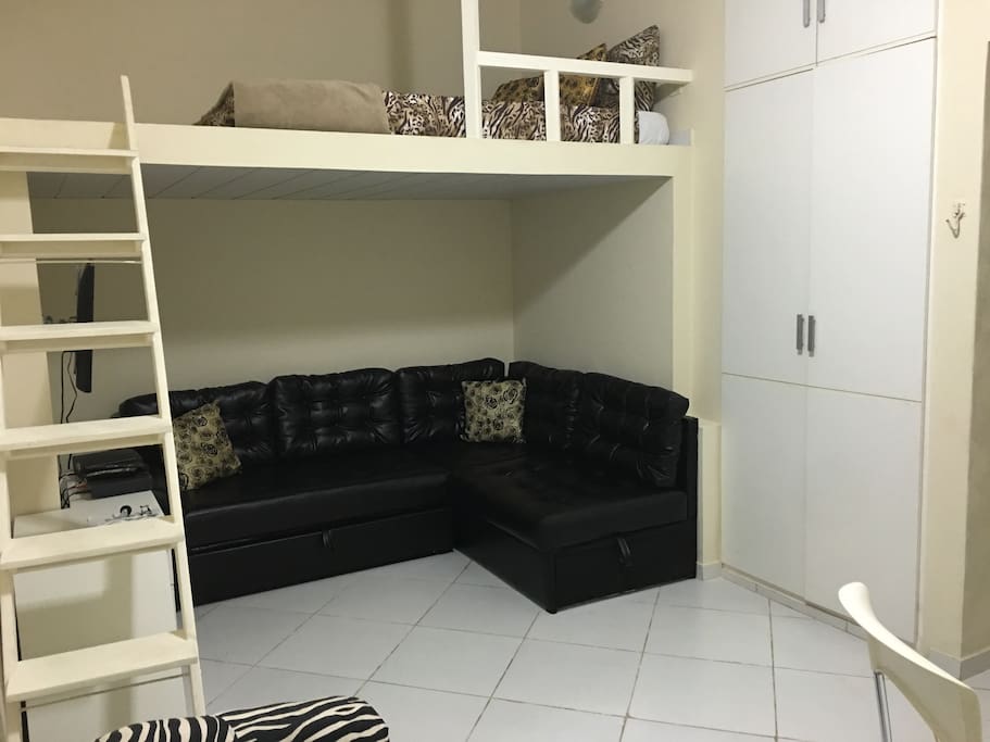 Sala com jirau