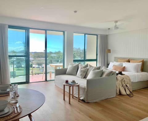 Alby’s - Cotton Tree