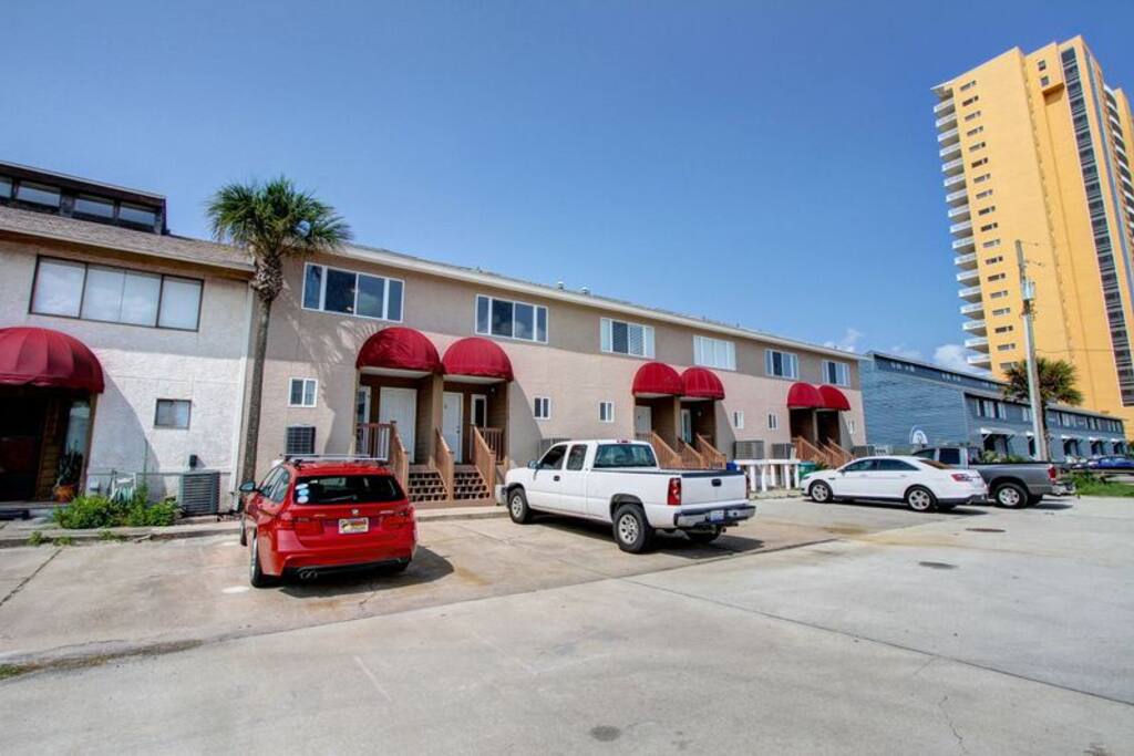 Welcome to Surfside 6 at 17717 Front Beach Road